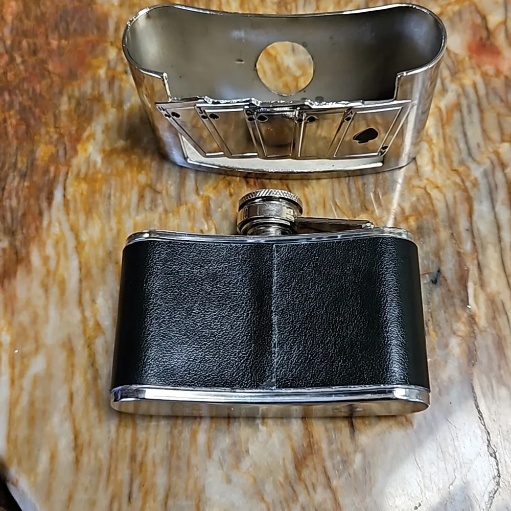 Royal Flush Hidden Flask Belt Buckle